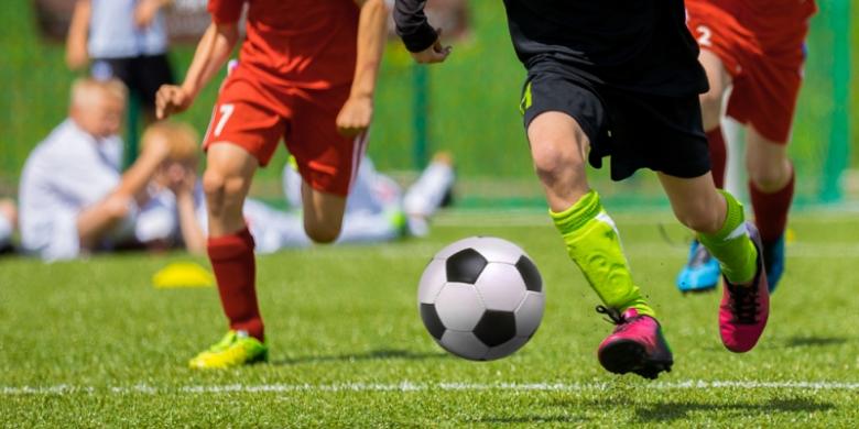 Laurin Ulrich, Pemain Berdarah Indonesia, Debut di Timnas U21 Jerman