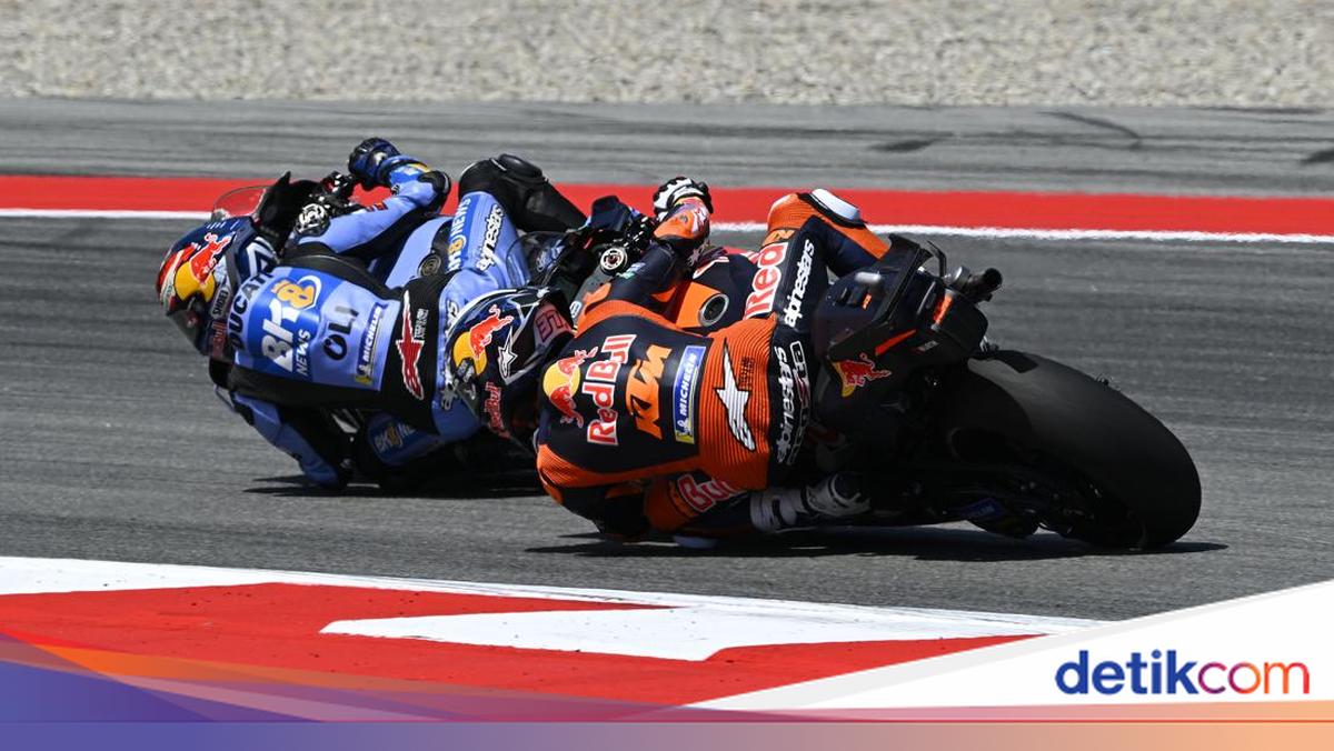 Pedro Acosta Mengakui Belum Setara dengan Ducati, Puas Finis di Posisi Kedua