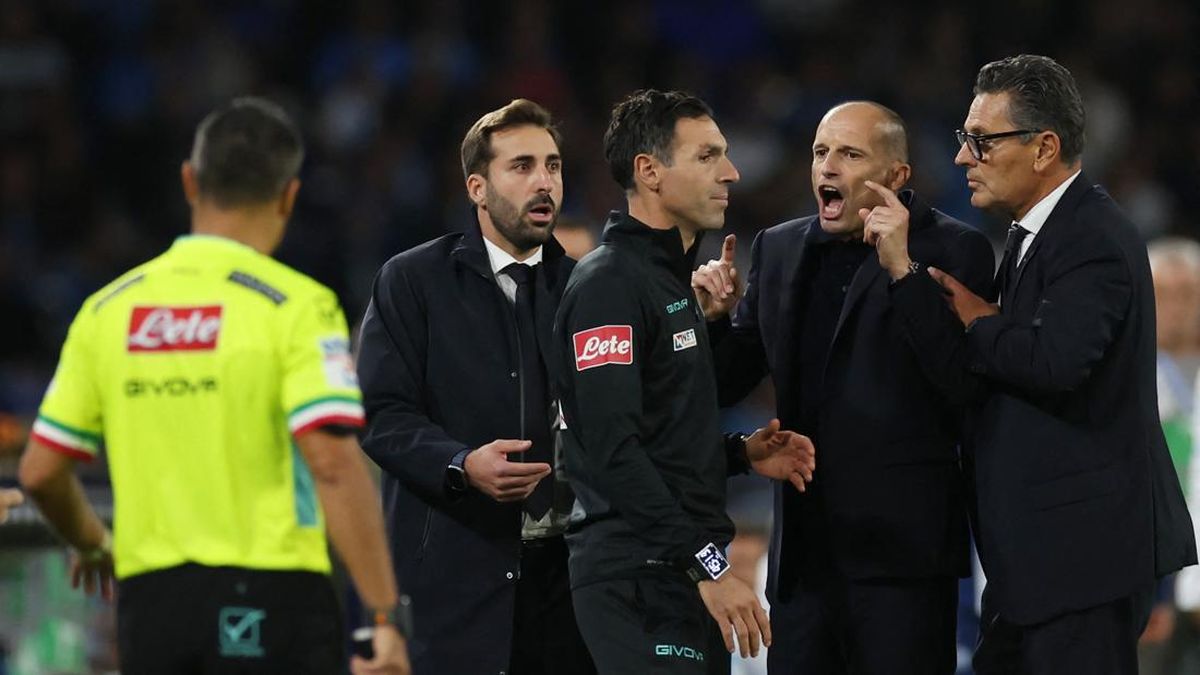 Allegri Dikenakan Skors Dua Pertandingan, Absen Saat Napoli Hadapi Juventus