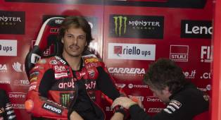 Konflik Ambisi Nicolo Bulega Menuju MotoGP dengan Strategi Ducati