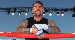 ---
Andy Ruiz Jr Menyebut Lawan Kontroversial Terlemah yang Pernah Dihadapi

---