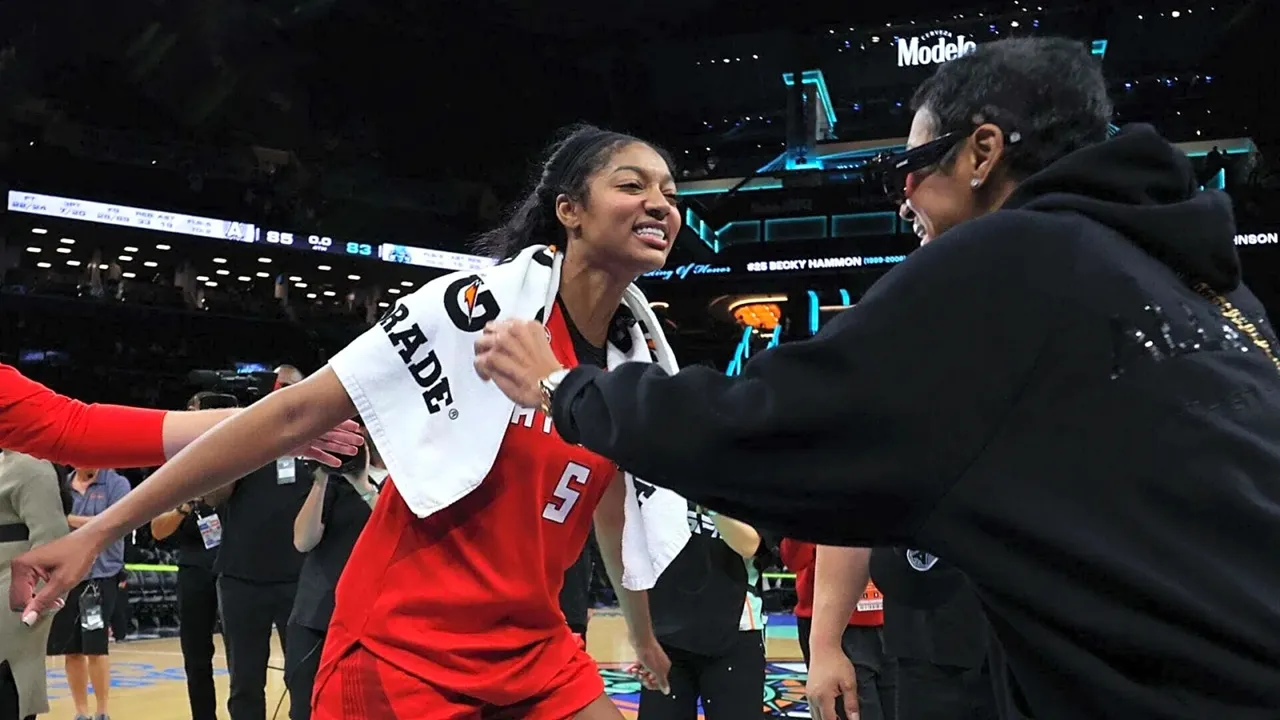 Angel Reese Bagikan Hubungannya dengan Pelatih Atlanta Dream