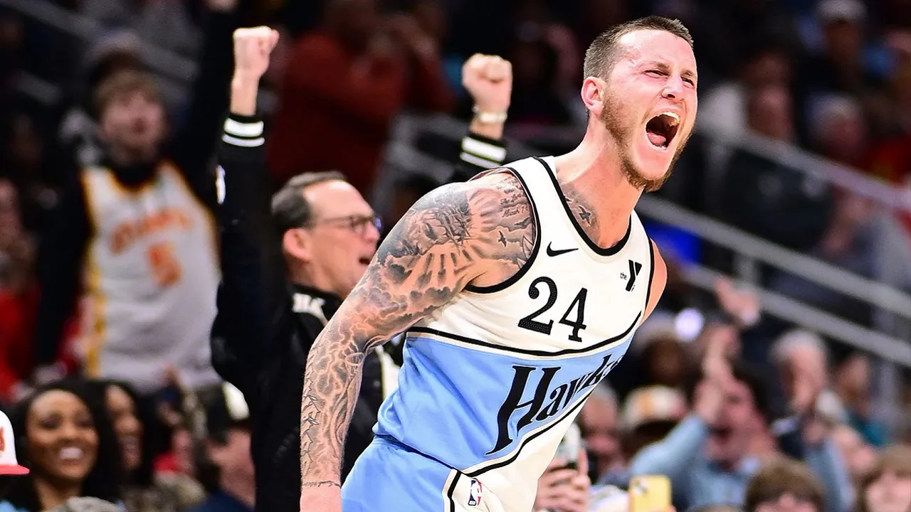---
Armani Milan Resmi Rekrut Garrison Mathews dari NBA

---