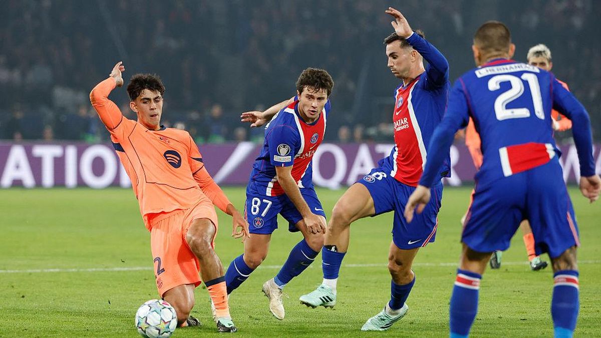 Barcelona Kehilangan Momentum Setelah Kalah dari PSG, Hansi Flick Menjelaskan Penyebabnya