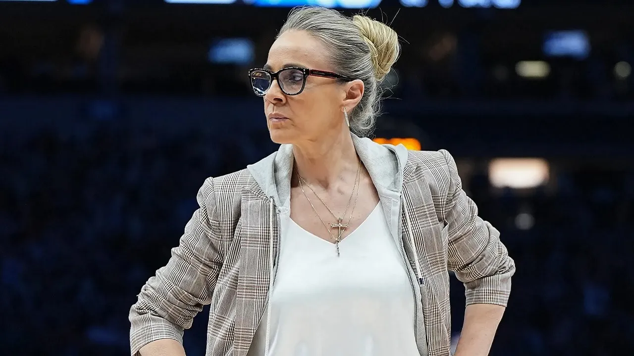 Becky Hammon Temukan Hikmah di Balik Kekalahan Aces di Game Pertama