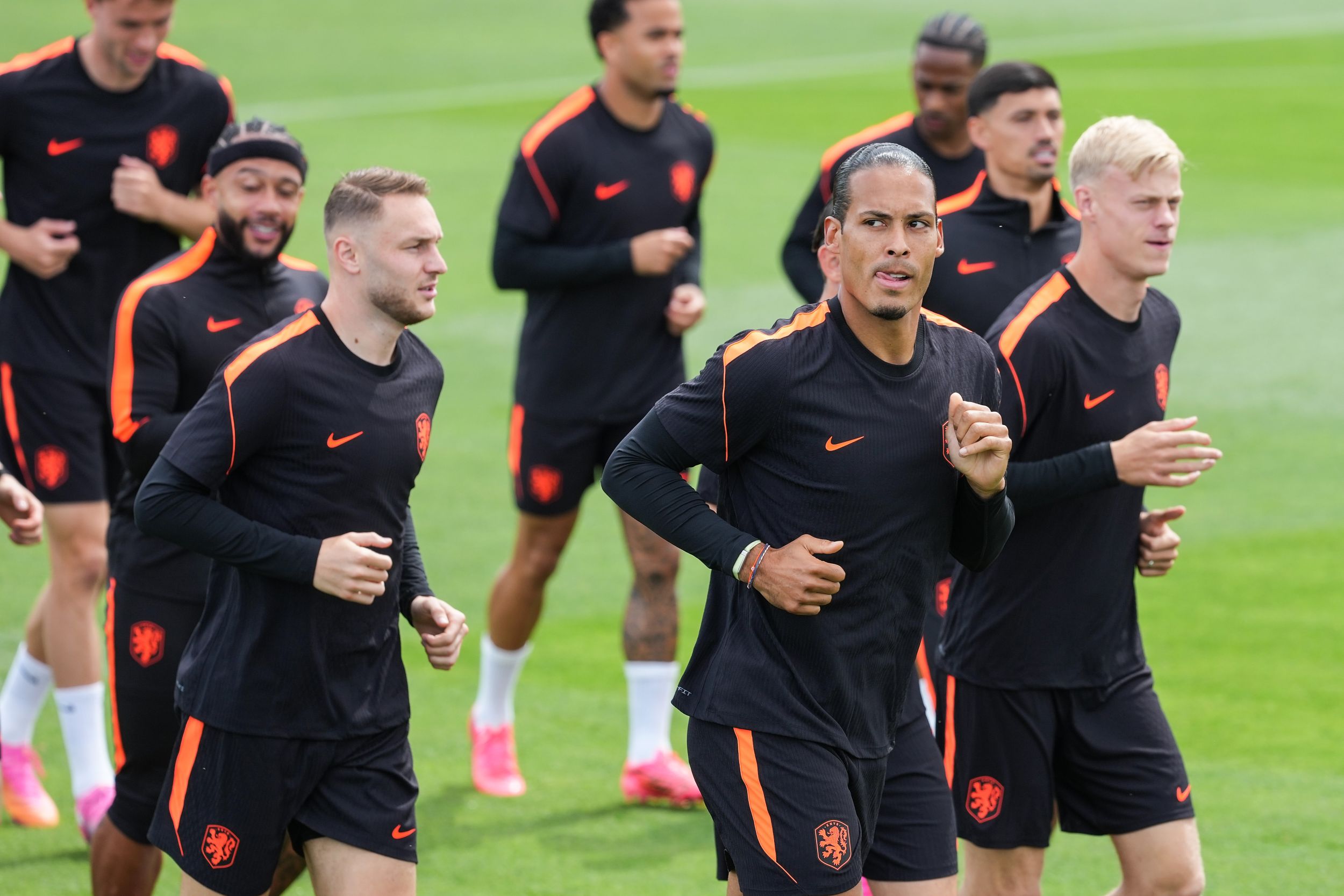 Virgil van Dijk Bantah Pengaruhnya Terhadap Taktik Ronald Koeman di Piala Dunia 2026