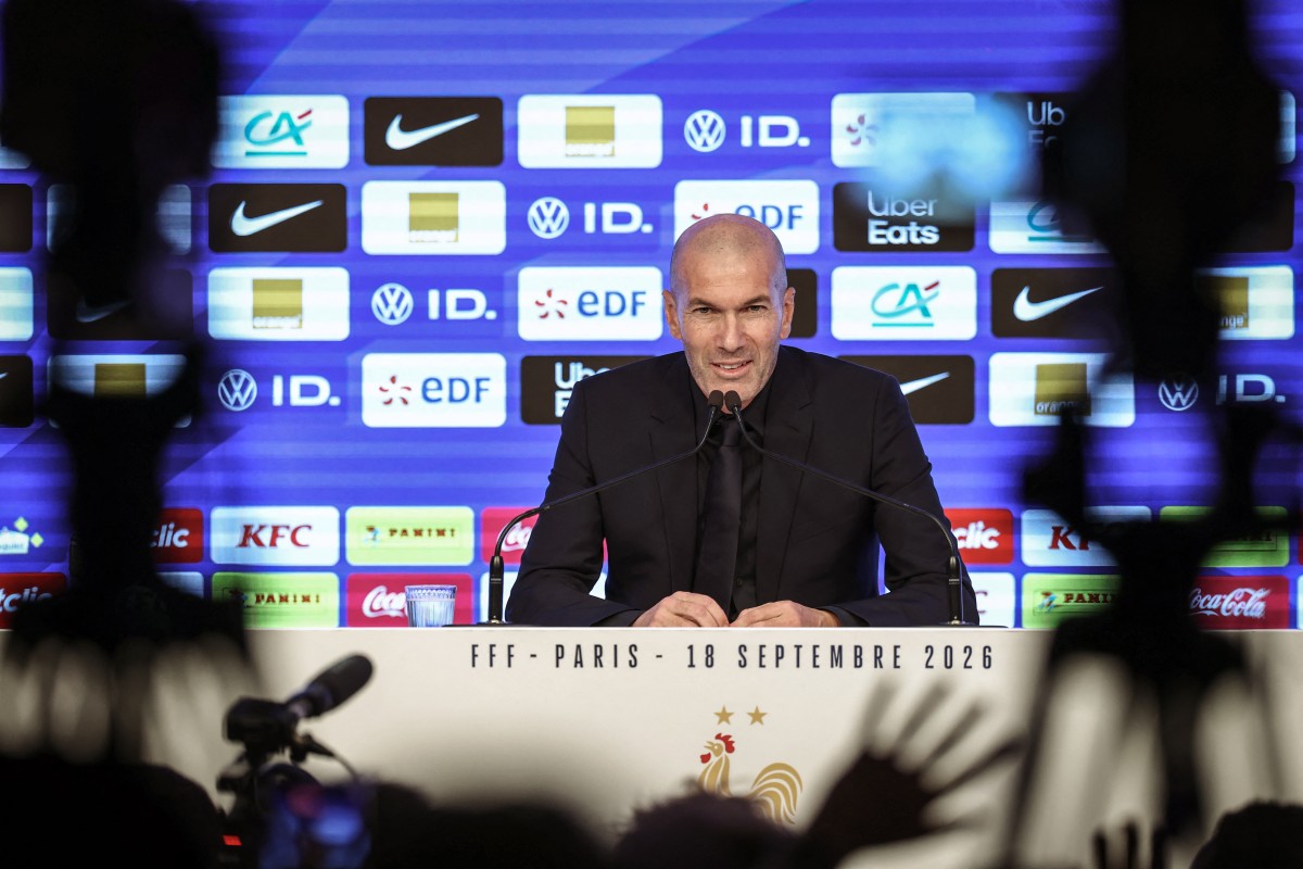 Zinedine Zidane Siap Pimpin Timnas Perancis di Laga Perdana