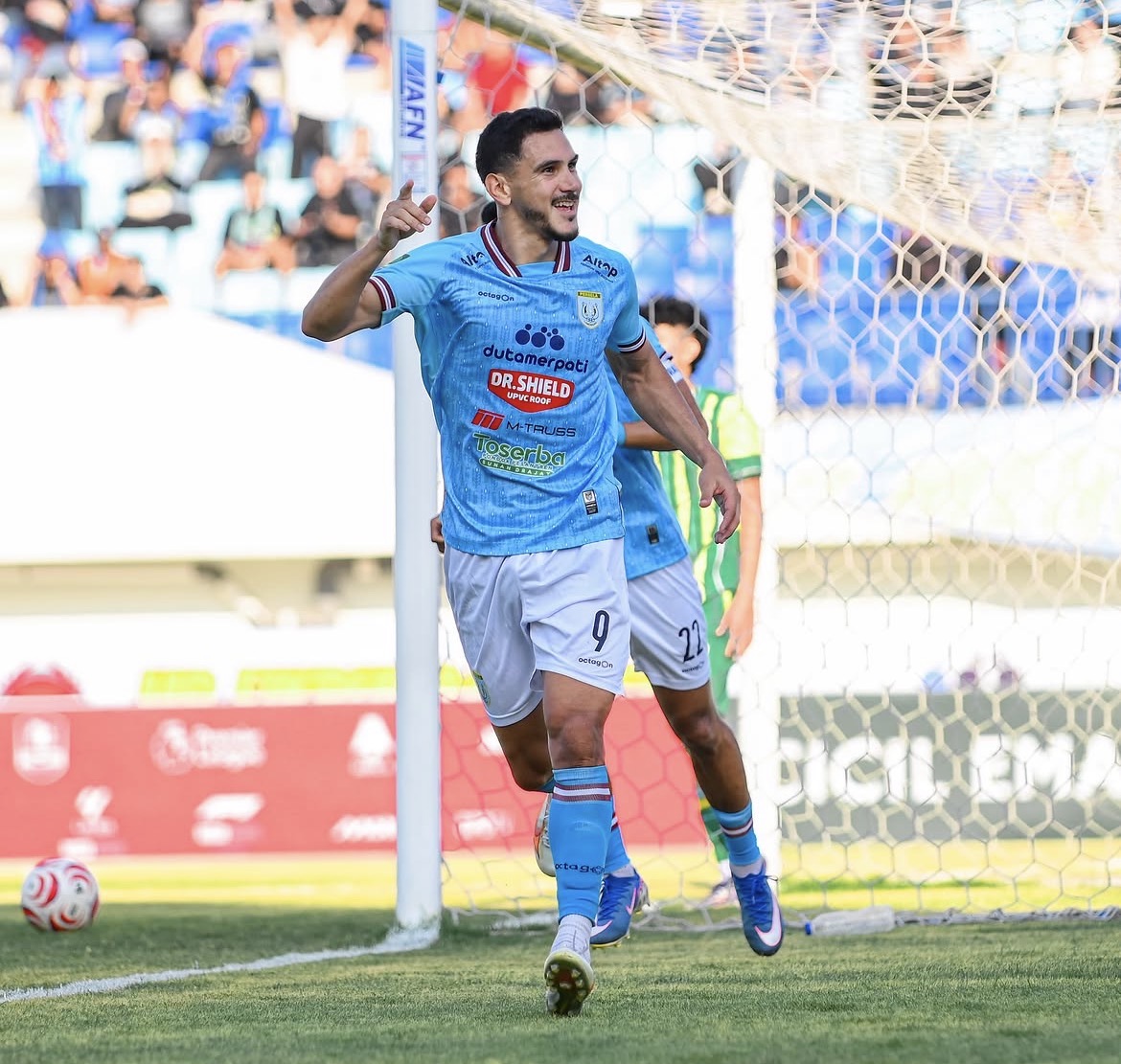 Persela Lamongan Hancurkan PSBS Biak dengan Skor 6-0