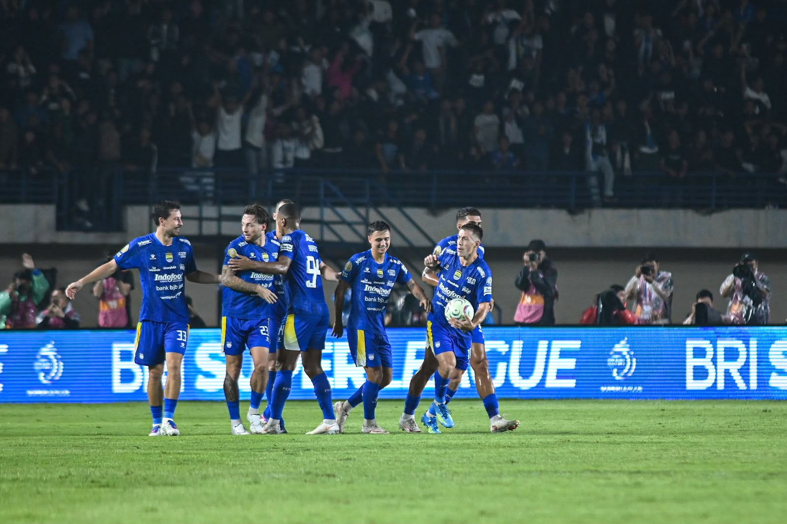 Pertarungan Seru Persib Bandung Berakhir Imbang Melawan Dewa United