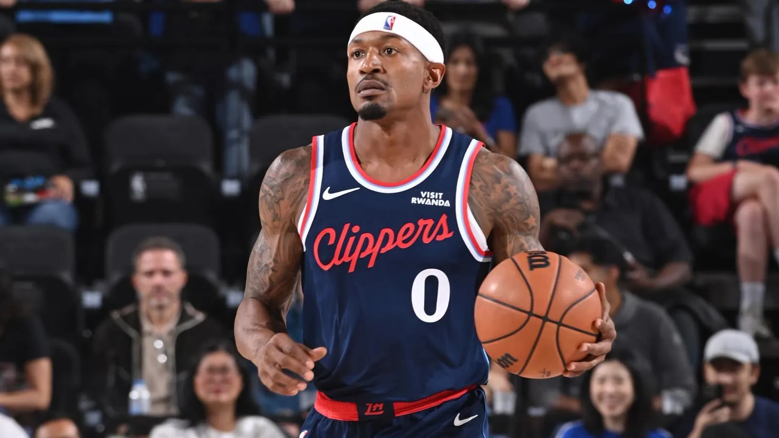 Bradley Beal Memakai Nomor 3, Menghormati Warisan Chris Paul