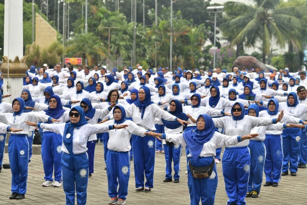 Kemenpora Gelar Senam Rabu Bugar Bersama Lien Tien Kung untuk Masyarakat Sehat