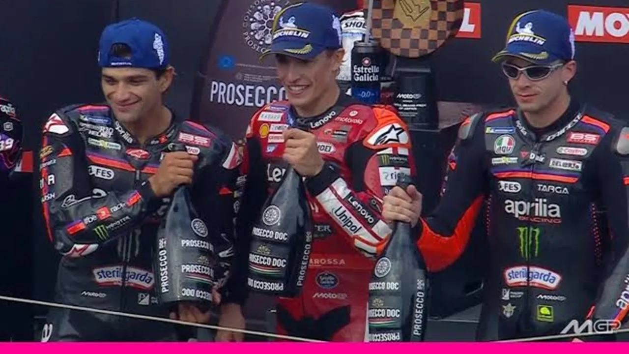 Valentino Rossi Sebut Marco Bezzecchi Sebagai Pembalap Tercepat di MotoGP 2026