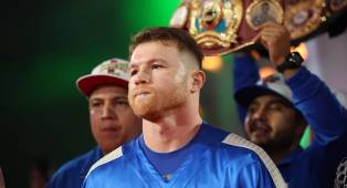 Canelo Alvarez Bersiap untuk Comeback, Pertarungan Gelar Semakin Dekat