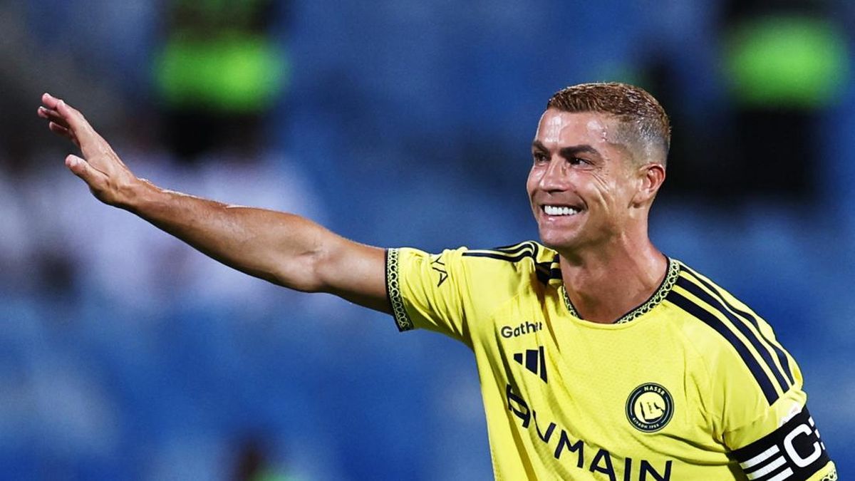 Cristiano Ronaldo Raih Prestasi Sebagai Pesepakbola Pertama dengan Kekayaan 2 Miliar USD