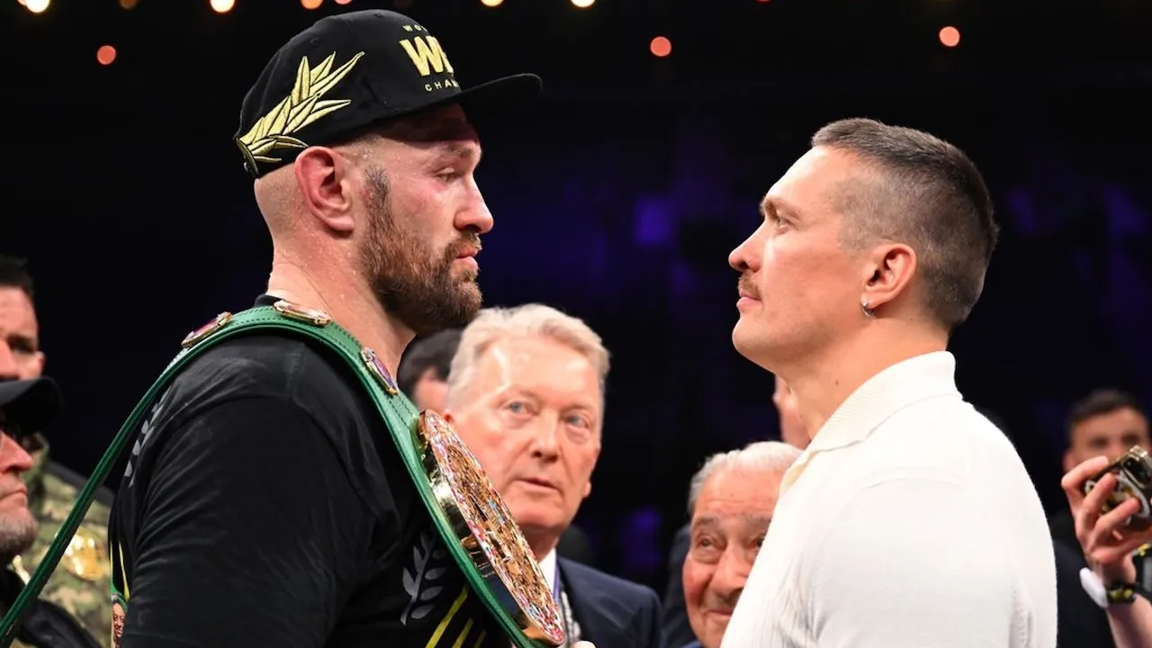 Dave Allen: Tyson Fury Lebih Menantang Dibanding Oleksandr Usyk