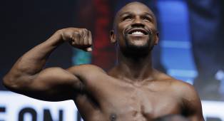 De La Hoya Tantang Floyd Mayweather Jr., Bahas Rekor Tak Terkalahkan