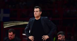 Dimitris Itoudis: Hapoel Targetkan Kemenangan di Markas AS Monaco