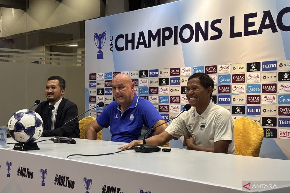 Pertarungan Emosional Adam Alis: Rindu Persija, Namun Fokus Bersama Persib Bandung