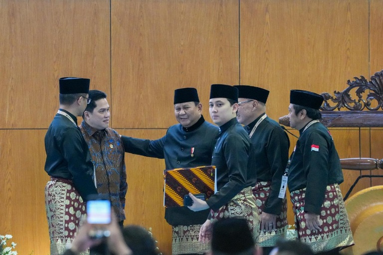 Menpora Erick Thohir Terima Penghargaan dari Presiden dalam Dukungan Pencak Silat