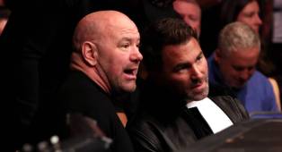 Eddie Hearn Respon Tantangan Dana White, Bentrokan Tinju Menanti