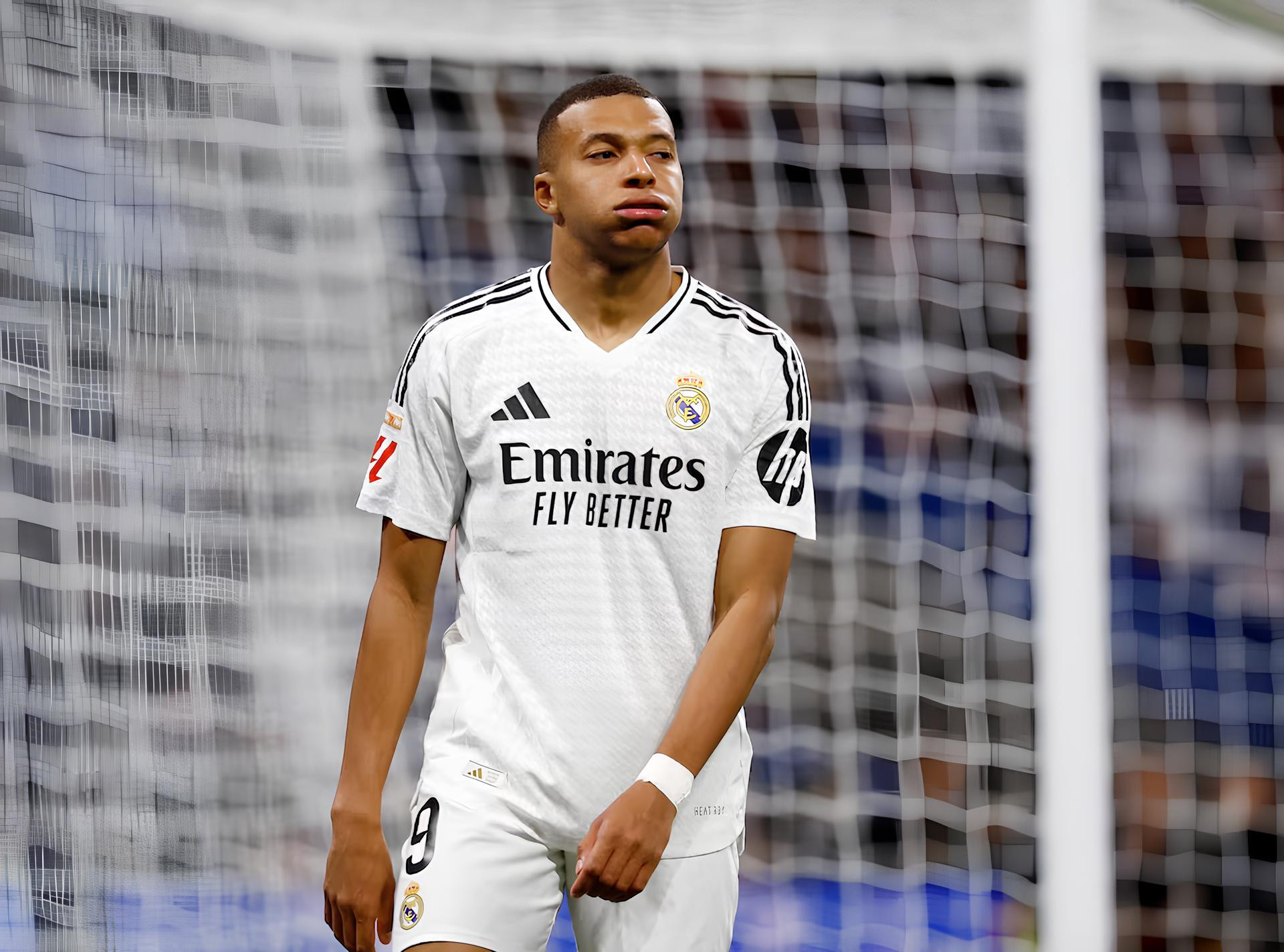Kylian Mbappe Dipastikan Absen di El Clasico Antara Barcelona dan Real Madrid
