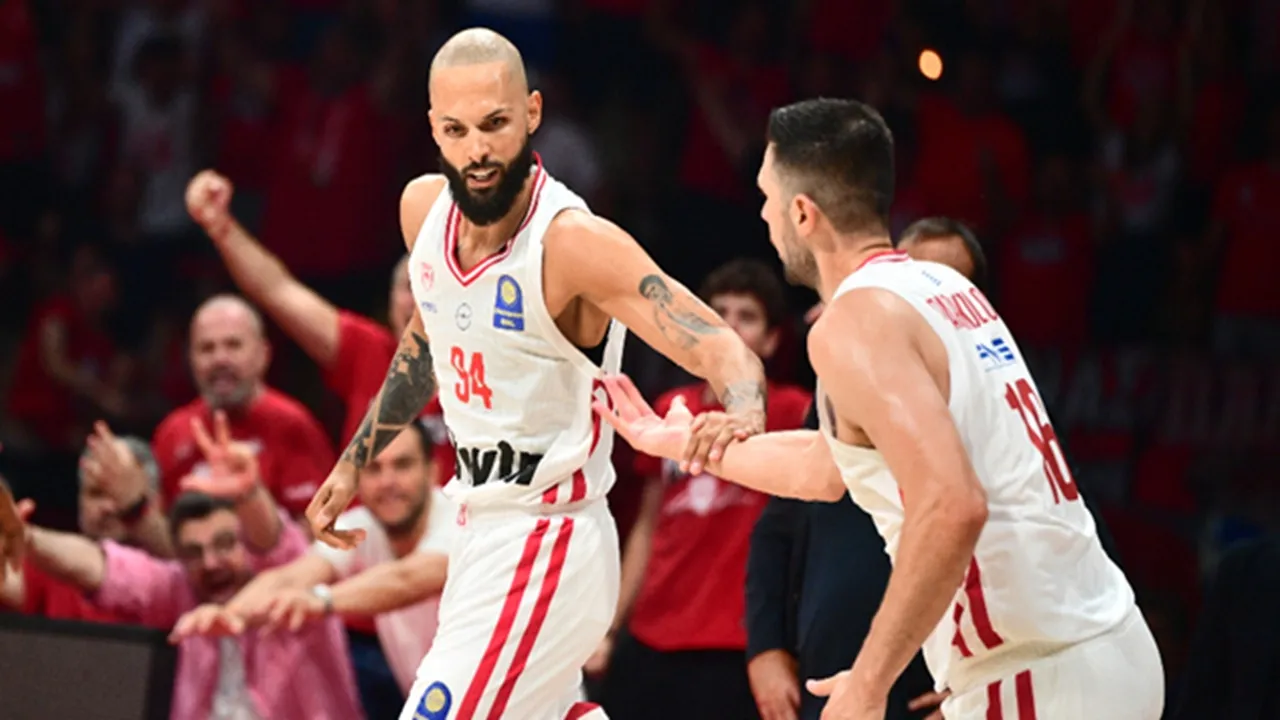 Evan Fournier Raih Gelar MVP dan Bawa Tim Menuju Kesuksesan