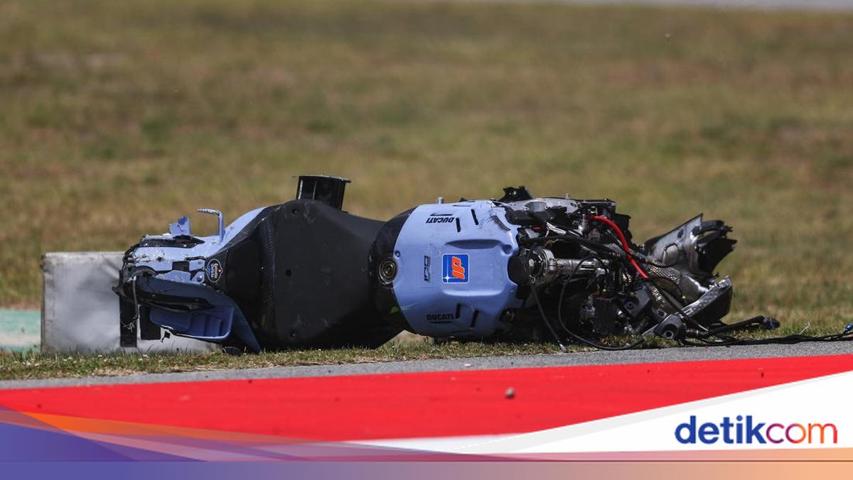 ---
Gresini Racing Marah Besar Setelah Foto Kecelakaan Alex Marquez Beredar

---