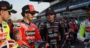 Francesco Bagnaia Dapat Kesempatan Awal Uji Coba Motor Aprilia Berkat Kebijakan 'Amnesti'