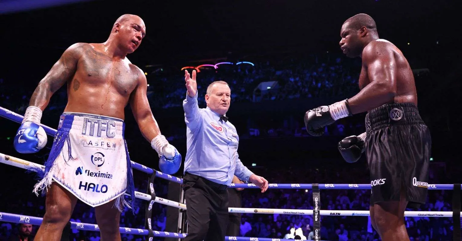 ---
Frazer Clarke Berikan Pendapat Usai KO Daniel Dubois Atas Fabio Wardley

---