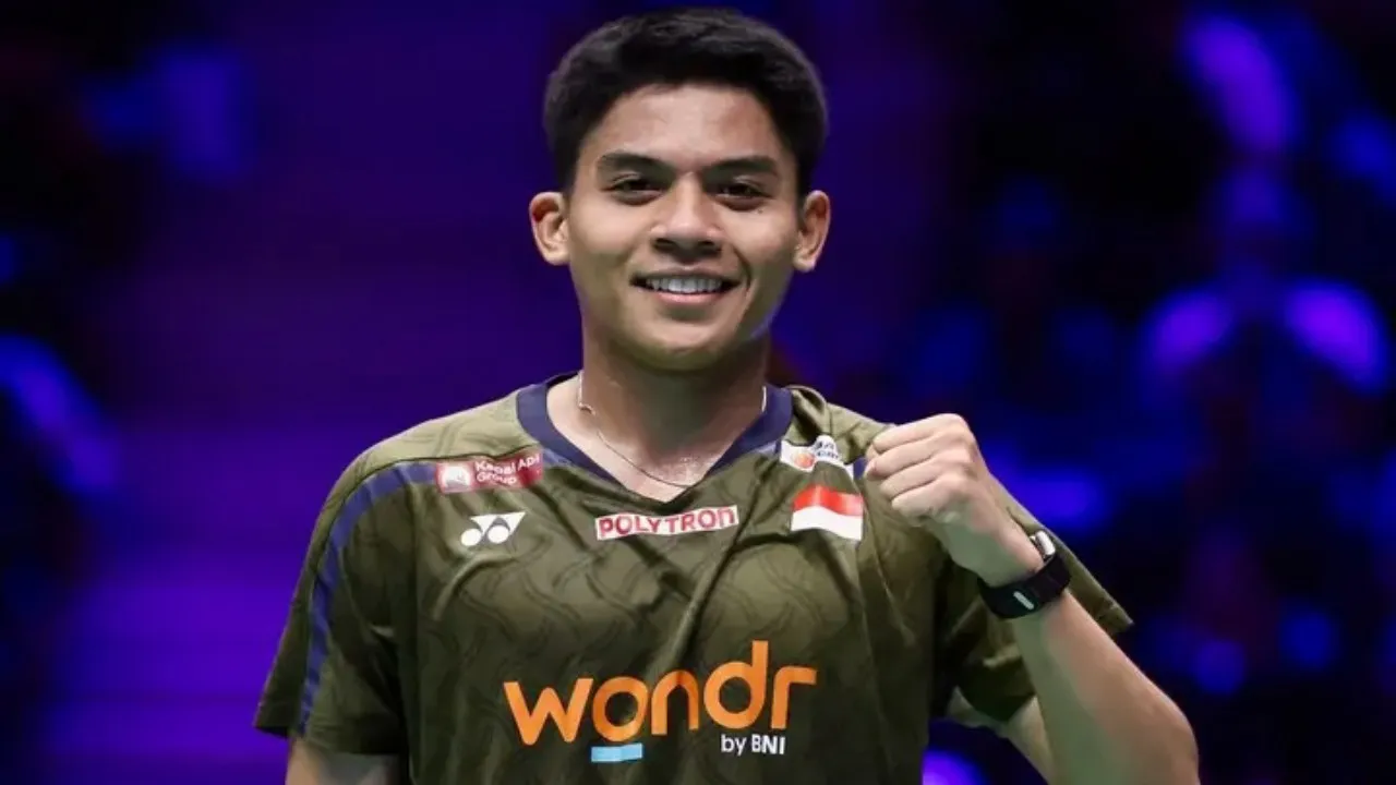 ---
Moh Zaki Ubaidillah Melangkah ke Final French Open 2026 Setelah Kalahkan Alex Lanier

---