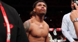 Shakur Stevenson Mempertimbangkan Kembali ke Kelas Ring Lightweight Setelah Gagal Menemukan Lawan