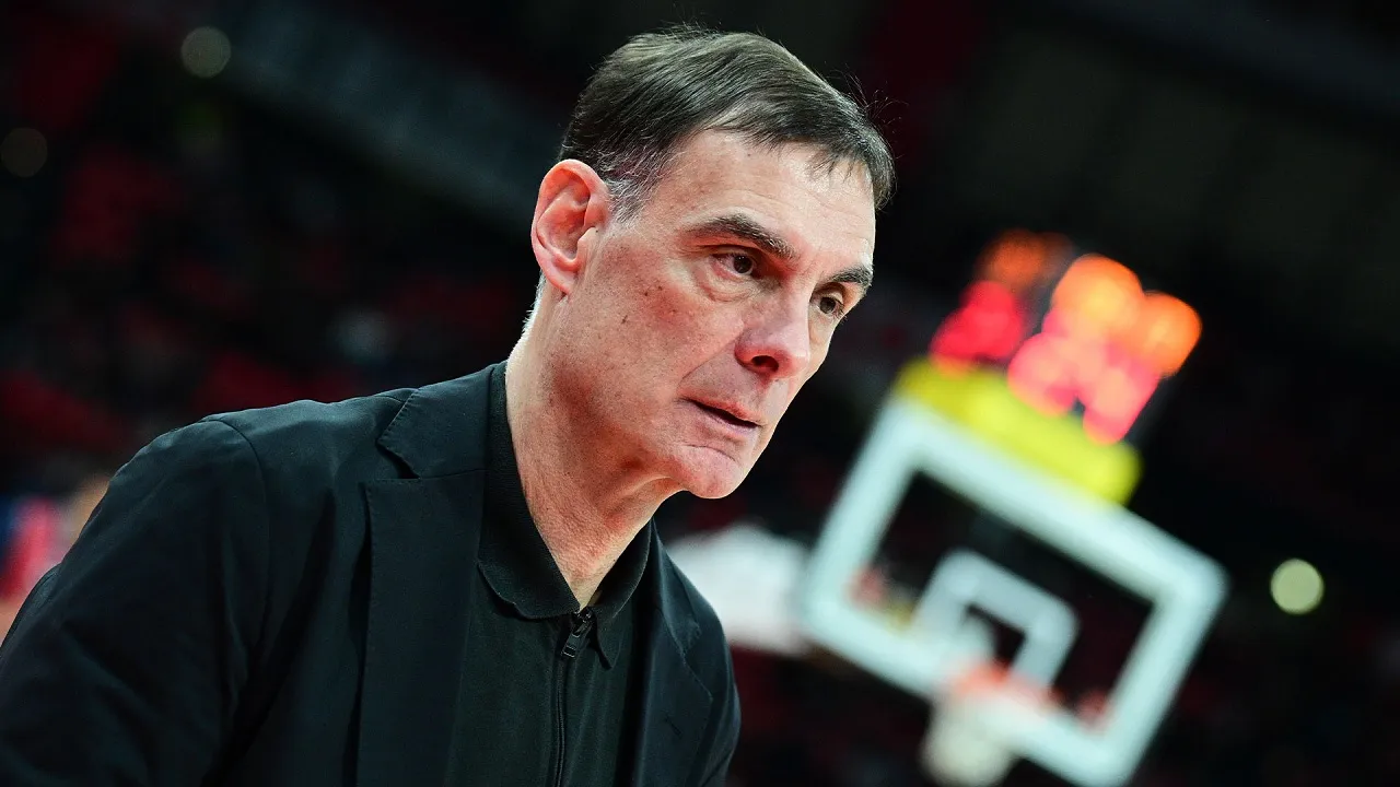 Bartzokas Berkomitmen Maksimal Hadapi Fenerbahce di Euroleague