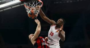 Pelatih Georgios Bartzokas Menyambut Hangat Kembalinya Moustapha Fall