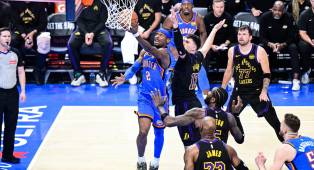 Gilgeous-Alexander Terima Penghargaan Clutch Player NBA 2025-2026