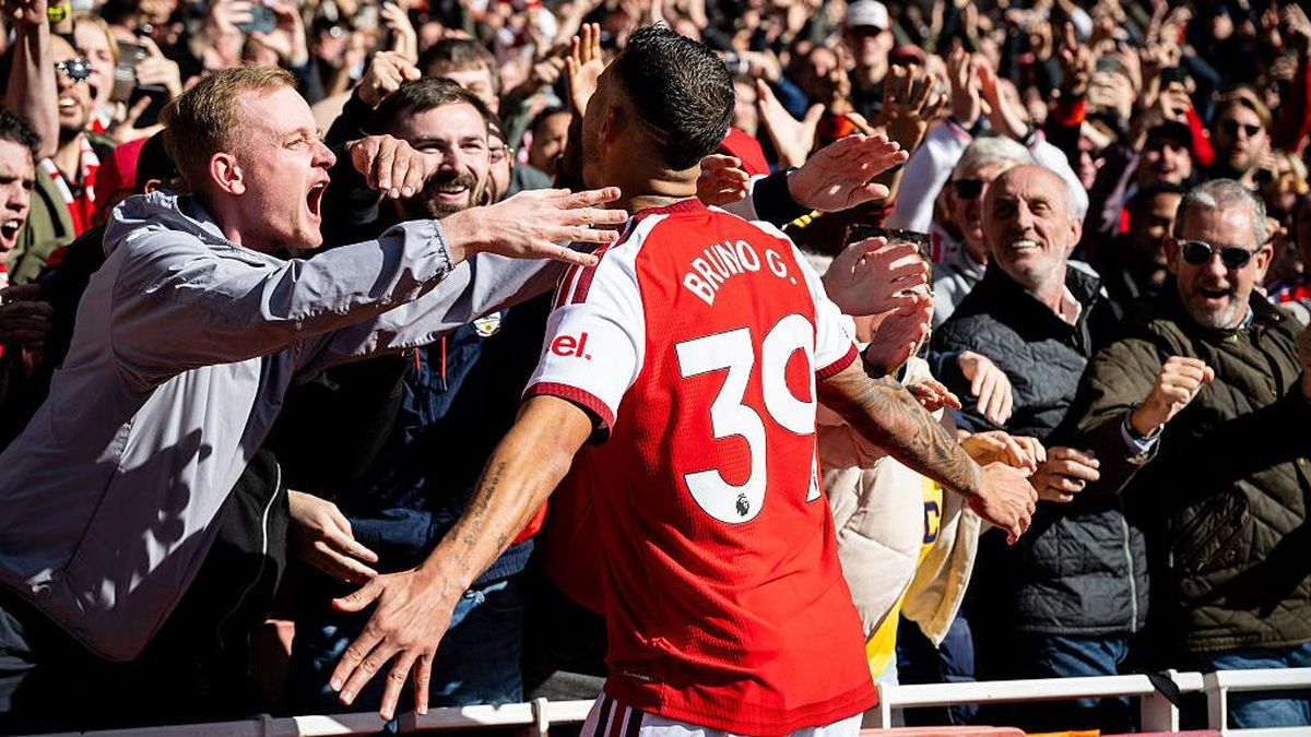 Guimaraes Merasakan Cinta di Arsenal