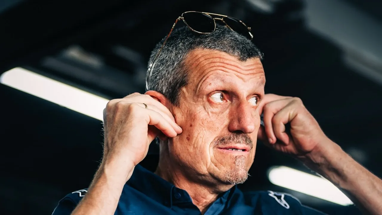 ---
Gunther Steiner: Marc Marquez dan Lewis Hamilton Memiliki Kesamaan

---