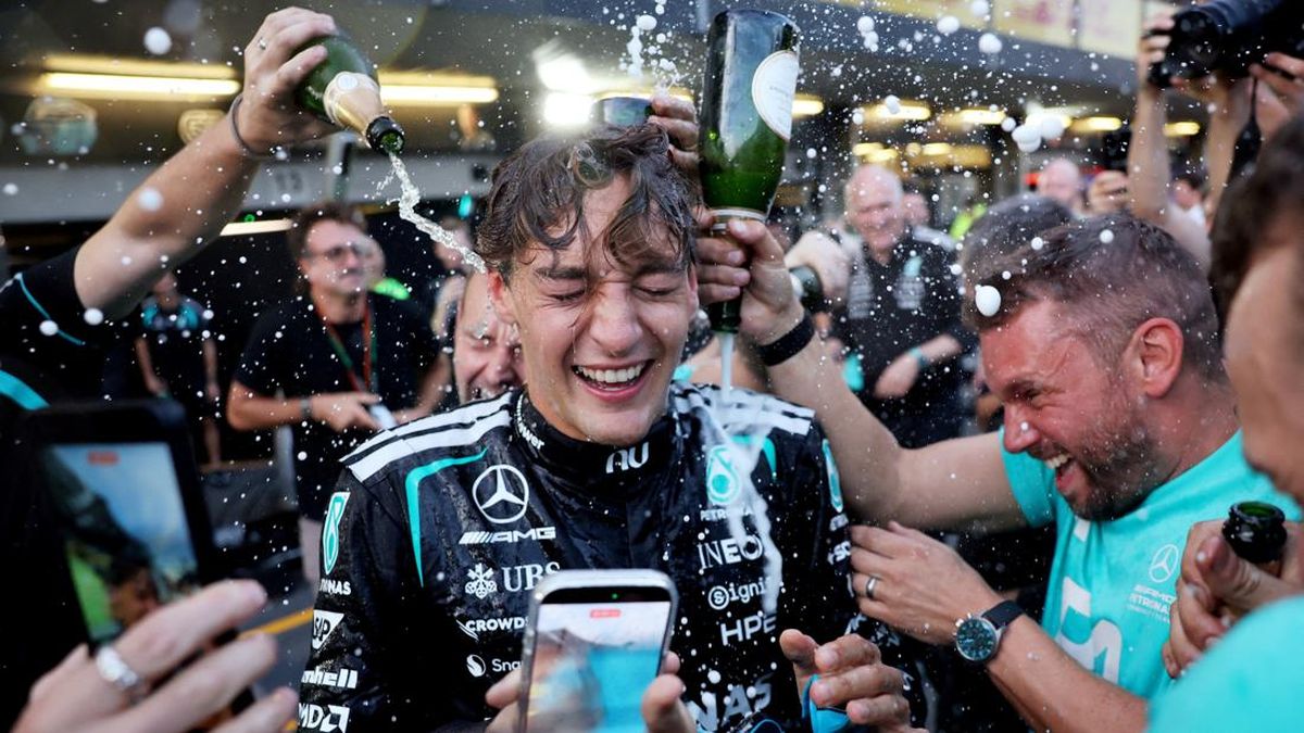George Russell Raih Kemenangan di F1 GP Azerbaijan, Kimi Antonelli Finish Kelima