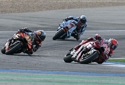 ---
Marc Marquez Kuasai Pole Position di Kualifikasi MotoGP Spanyol dalam Kondisi Basah

---