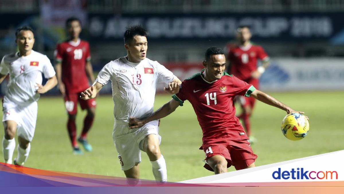 ---
Pertarungan Seru Indonesia Melawan Vietnam di Stadion Pakansari

---