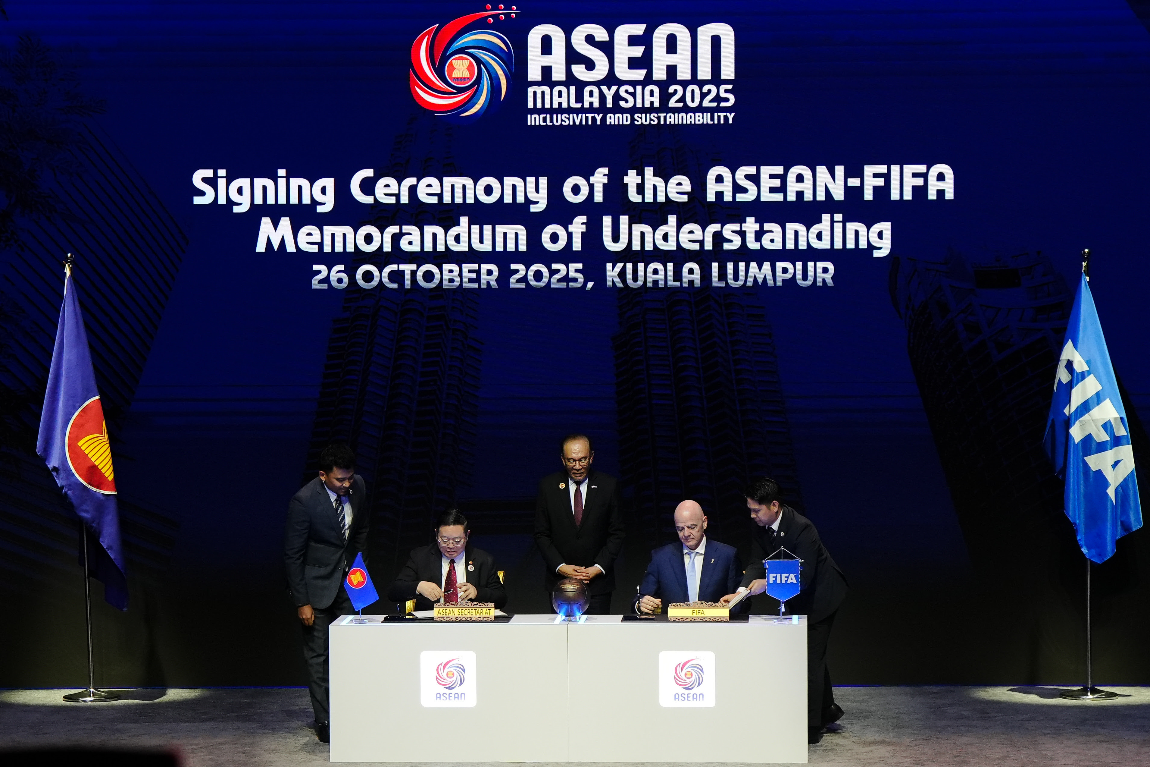 Sejarah di Balik Rencana Indonesia Menjadi Tuan Rumah FIFA ASEAN Cup