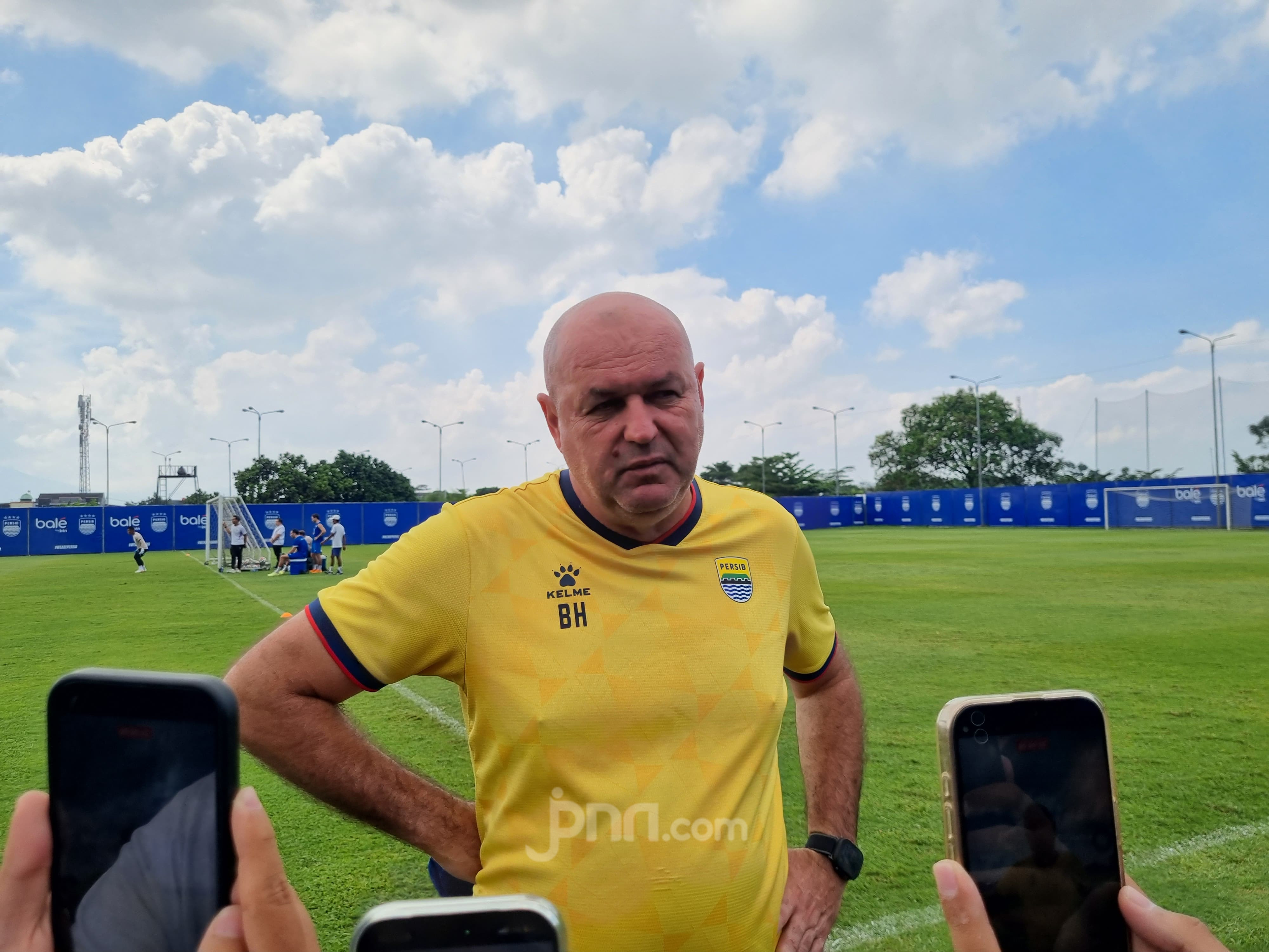 Persib Bandung Siap Tempur Hadapi Persija Jakarta di Stadion Segiri