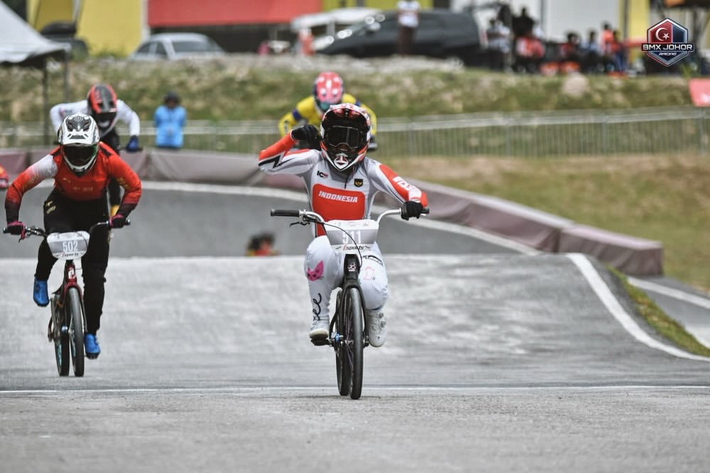 Jasmine Azzahra Setyobudi Persembahkan Medali Perunggu di BMX Asian Games 2026