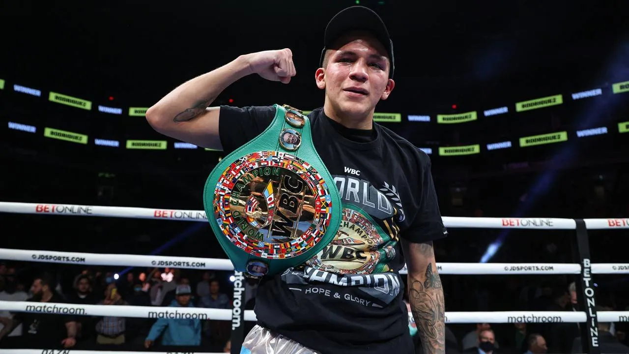 Jesse Rodriguez Resmi Tinggalkan Gelar WBC Kelas Terbang Super