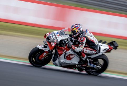 Kecelakaan Tragis Somkiat Chantra di WSBK Menghentikan Balapan