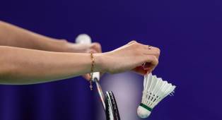 Kelangkaan Bulu Angsa Mendorong BWF Menguji Coba Shuttlecock Sintetis
