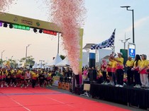 Persaingan Antara Pelari Rekreasi dan Tenaga Kesehatan dalam Lomba Lari