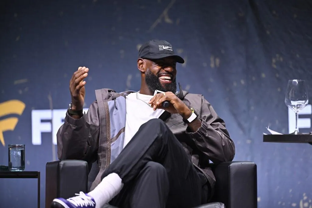 LeBron James Pilih Tinggal di New York Sambil Bermain untuk Sixers