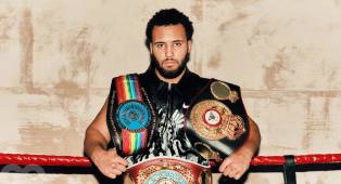 Lewis Mengingatkan Moses Itauma Agar Tidak Terburu-buru Menghadapi Petinju Kelas Dunia