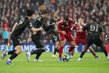 Kekalahan Liverpool di Liga Champions: Mohamed Salah Menghilang dalam Pertandingan Melawan PSG