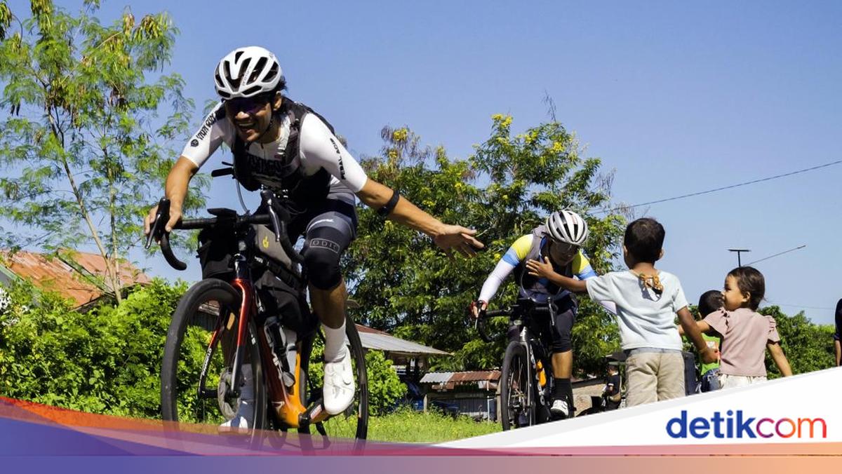 Pesepeda Juney Hanafi Menjadi Juara Lintang Flores 2026